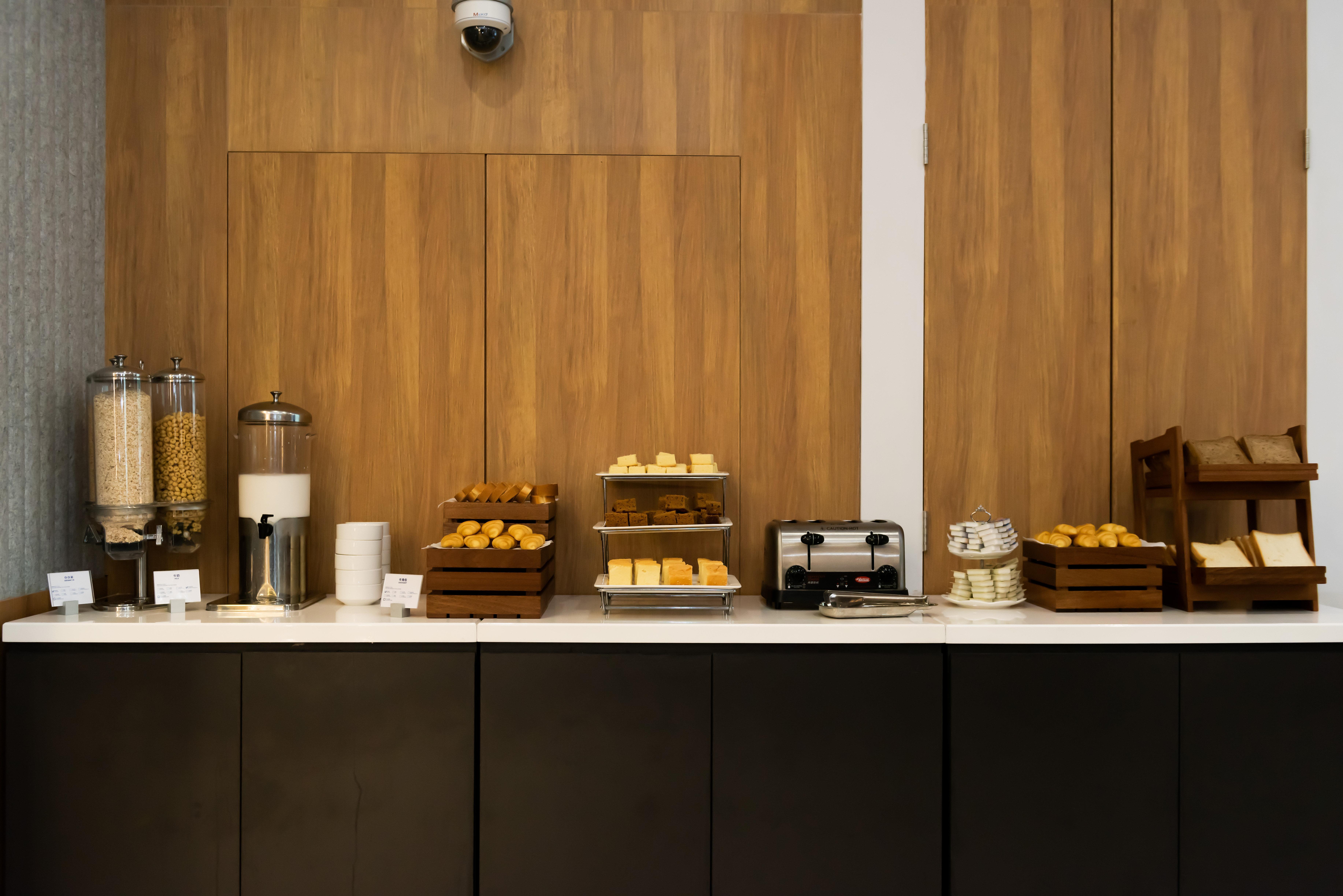 Hotel Holiday Inn Express Shanghai Tangzhen By Ihg - 20 Mins To Pvg Airport And Disney Land